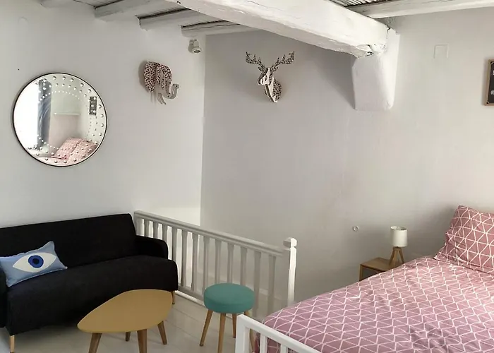 La Maison De Bella Hébergement de vacances *